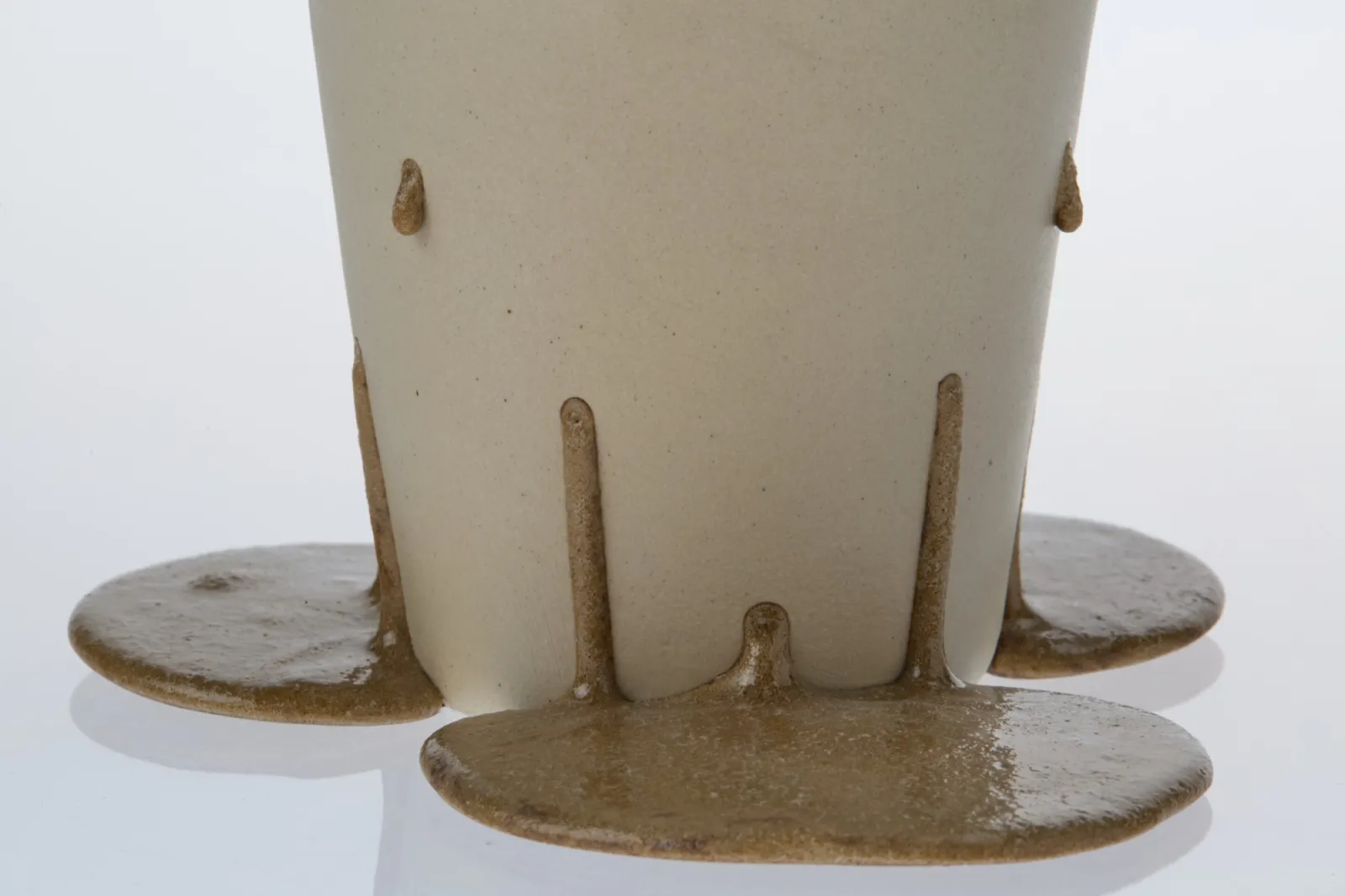 Hana Renko, Messy Morning, Stoneware, glazed, 2025