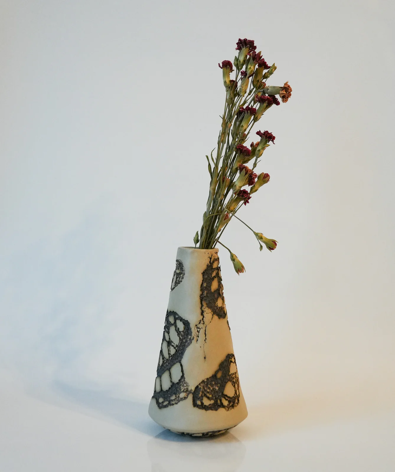 Hana Renko, Trace of Fire, Stoneware, oxides, glazed insides, 2026