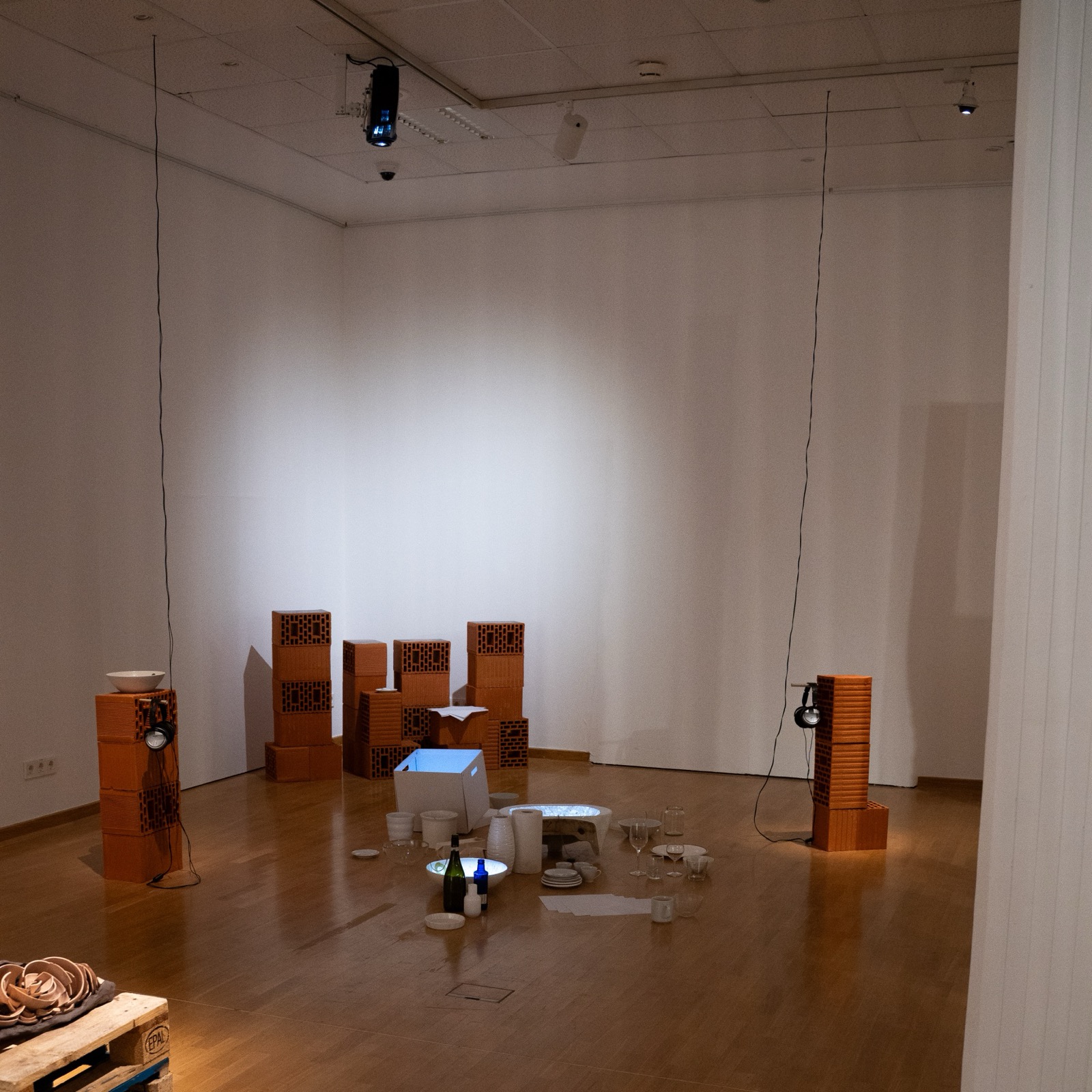 Hana Renko, White Trace, Spatial installation; video, sound, found objects, quarry waste material, 2026